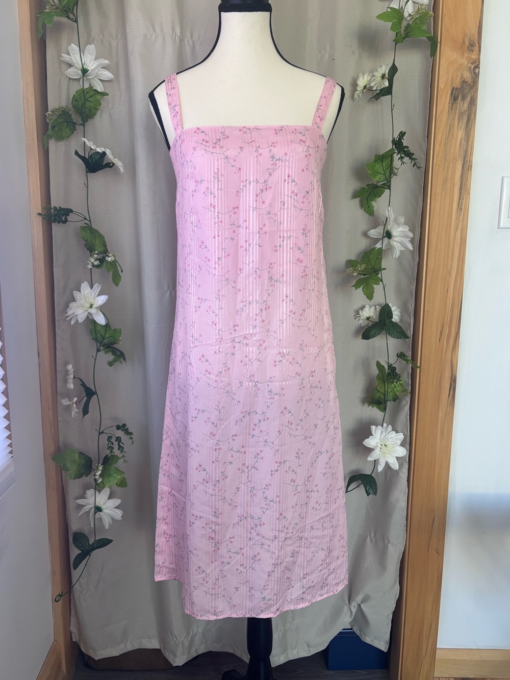 Vintage Summer Romantic Dainty Women's Lightweight Pink Floral Slip Maxi Dress